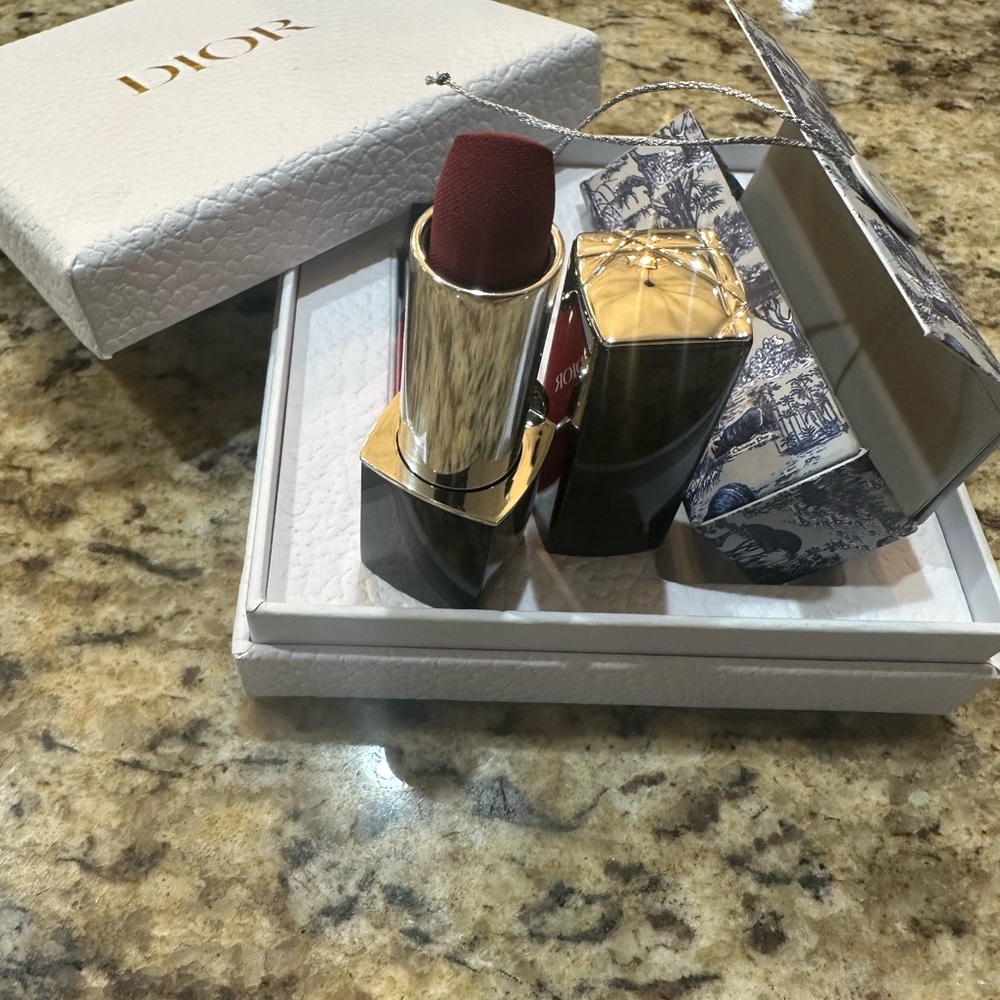 New in box Dior Red Nail Polish and Lipstick with Blue Patterned Holder - Picture 3 of 6